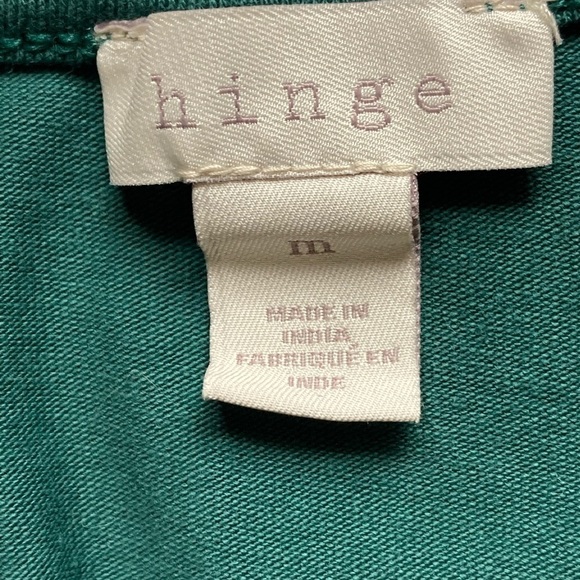 Hinge Embroidered and Ruffle Detail Tank Sz M - Picture 6 of 6